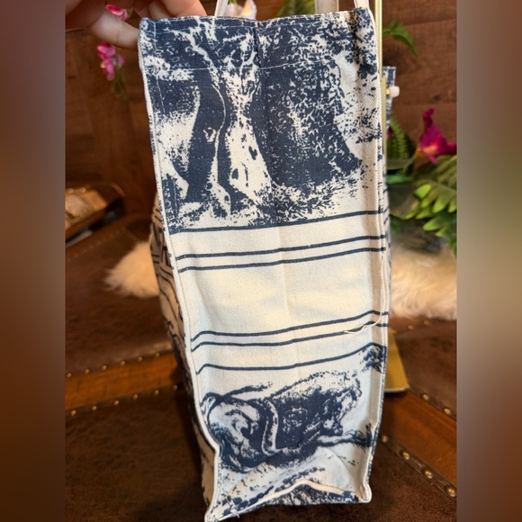 VIP gift - Picture 7 of 14